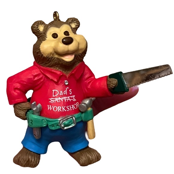 1993 Hallmark Dad’s Workshop Keepsake Ornament Bear with Saw - Picture 1 of 4